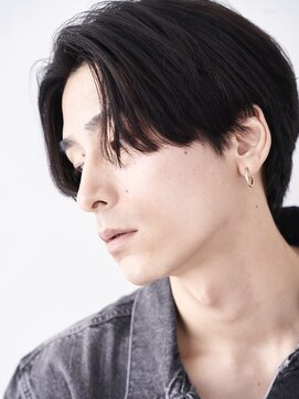 レタッチバイフィフス(RETOUCH by fifth) センターパートニュアンスパーマガイルヘアコンマヘア黒髪