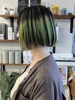 ソソ(soso)&nbsp;【soso 伊勢田】ミニボブ×デザインカラー【横浜/ブリーチ】