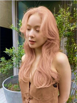 シーカ ニカイ(siika NIKAI) 透け感ピンクベージュと似合わせ前髪