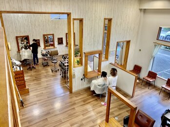 グリーングリーンヘアルーム greengreen hairroomの写真/白髪をカバーしながら、デザイン性の高いカラーをご提案！髪のダメージを最小限に、ツヤツヤの仕上がりに♪