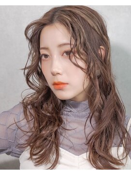 メゾンドムニ 恵比寿(Maison de MUNi) 20代30代40代毛先パーマ韓国ヘアヨシンモリ大人可愛い