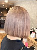 切りっぱなしボブ/ピンクベージュ/うるツヤ/ブリーチ/我孫子