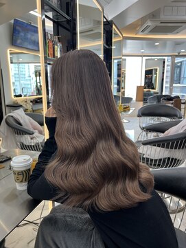 ラピス 渋谷本店(Lapis) グレージュ/ブリーチ/ダブルカラー/髪質改善/レイヤーカット