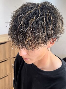 フェノメノン 長久手(PHENOMENON) ツイストスパイラルパーマメンズパーマ