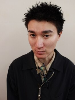 カーテル(KARTEL)の写真/幅広い提案であなただけに似合う細部までこだわったカット！手入れ簡単、シンプルな似合わせを実現します！