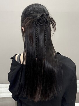 ソアレ(soiree) 【カチモリハーフアップ】