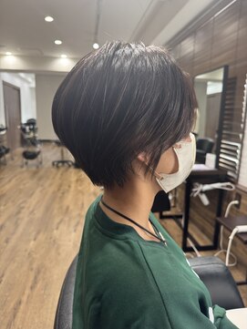 ハピネス クローバー 八木店(Happiness CLOVER) くびれショート　シルバーベージュ　インナーカラー　八木