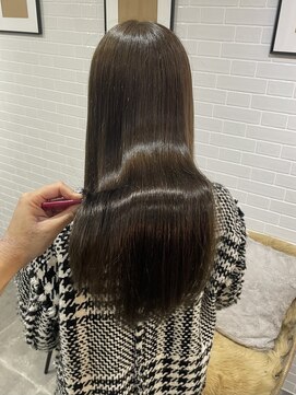 ジーナ 西新(Zina) 潤いのある髪へ！