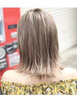 フラム(vlam)&nbsp;ミディアムエッジィボブ