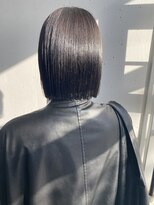 ロイジー(roijir) 表参道roijir切りっぱなしボブ×ブルーブラックカラー