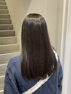 アイリー 名古屋(A/LEE) カーキベージュ／透明感カラー