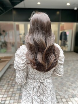 クム(kumu) 【kumu】艶カラー/レイヤーカット/栄/名古屋/20代/30代