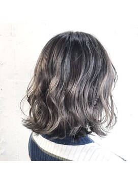 カルラ(Karra) アッシュブラウンハイライト