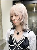 ホワイトベージュウェーブミディアムクラゲヘアーエンドカラー