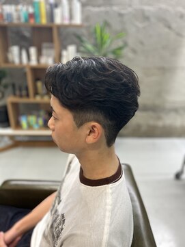 ペルソナ(PERSONA) 流れる縮毛矯正『フェザーパーマ風』