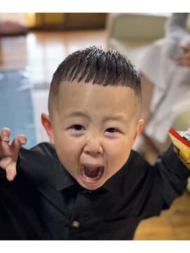 ピシャッとニ代目銀二郎 キッズカット