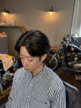 バーバーボルト(Barber Bolt)&nbsp;センターパート