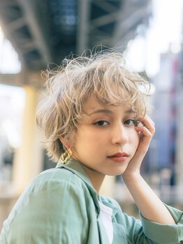 エフパレードシーサイド(F.PARADE seaside)の写真/【＃秋のトレンドを先取り】秋の訪れと共にショートヘアでイメージチェンジ☆洗練されたスタイルで魅力UP！