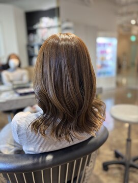 スティルエレ(STILL ere) 上品なヘーゼルベージュ