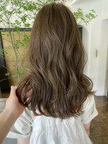 ヘアーアイスカルテット(HAIR ICI QUARTET)&nbsp;透明感◎ブリーチなしアッシュベージュ×ウェーブ巻き髪