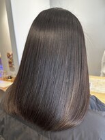 ルチア 八柱店(LUCIA by cuore)&nbsp;ミディアム　ボブ　重め　ヘアカラー  ツヤ