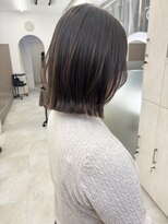 アカンサス バイ ミリー 高槻店(acanthus by milly)&nbsp;ふんわり♪大人ヘア切りっぱなし外はねボブ　中山