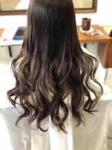 ボヌール ヘアーワークス(Bonheur hair works) 中明度で遊ぶ艶カラー×大人グラデ