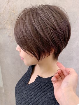 アヴァロン(AVALON) 【絶壁解消】前下がりショート丸み×ハイライトカラー