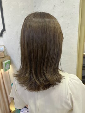 ロンドプランタン 恵比寿(Lond Printemps) カーキヌーディカラーふんわりミディアム