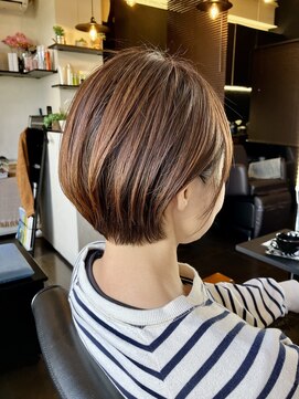 美容室 セカンドエフ 丸みショート