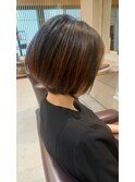ショートボブ