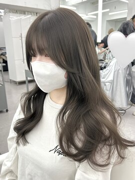 アマトウキョウ アユンチェ(AMA TOKYO×AYUNCHE) オリーブグレージュ アッシュグレージュ 透明感カラー