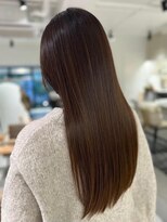 スペシウムバイアンバースデー(spacium by UNBIRTHDAY)&nbsp;自然なストレートヘアーに