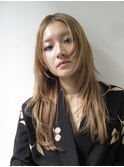 レイヤーカットブリーチダブルカラーミルクティーベージュ