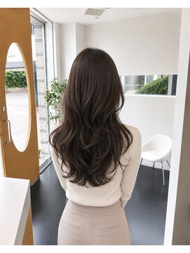 ビーアップヘアー(be:up hair) シースルーバングの大人可愛いロング