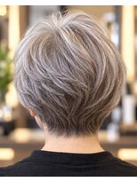 ヘアサロン エフ(HAIR SALON 1/F)&nbsp;60代・70代 大人の白髪活かしショート