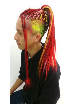 ラチャウ(La.Ciau) ブレイズ&トライバルカット