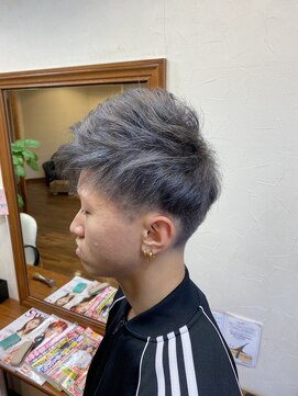 アーチヘアーセカンド(A:RCH-hair.2nd) シルバーカラー