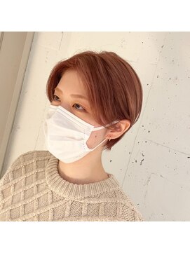 ラミ(L'ami) ハンサムショート×ピンクベージュ