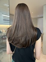 サイン 表参道(SIGN)&nbsp;レイヤーカットグレージュカラーデザインカラーシルキーベージュ