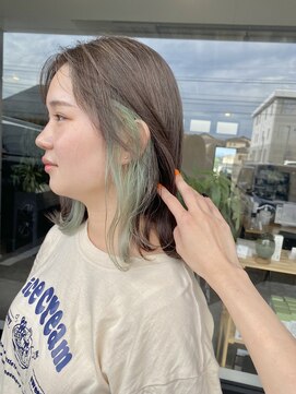 ナンバー 竪町(number+) 20代30代大人可愛い艶感ライムグリーンイヤリングカラー