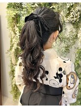 ハットウ(HATTO) ポニーテールで袴