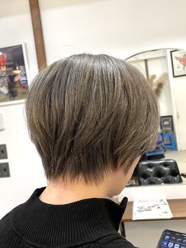 ルイ(ROUIS produced by LUCK 津田沼) ROUIS 津田沼 ハイトーンショート