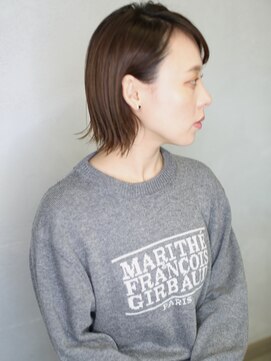 バース(BIRTH) 天神【BIRTH】大人かわいい耳かけ外ハネ切りっぱなしボブ　2