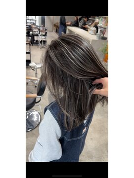 アポロ 横浜駅店(apollo) レイヤーボブハイライトブリーチレイヤーハイトーングレージュ