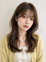 エリス ナンバ(Eliss Namba)&nbsp;透明感くびれヘア×オリーブグレージュ☆