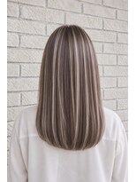 プロデュース 陽光台店(Produce)&nbsp;白髪ぼかしハイライト×艶ストレート