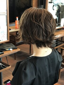 グランエクラ バイフルショウ(GRAND ECLAT by FURUSHO) 大人可愛い20代30代40代 外ハネふわ軽ショートボブ