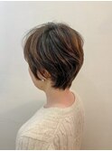 30代40代におススメの立体感あるハイライトのショートスタイル☆