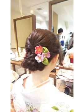 ネオリーブチノ 登戸店(Neolive cino) 【neolive cino】崩れにくい編み込みシニヨンアレンジ☆